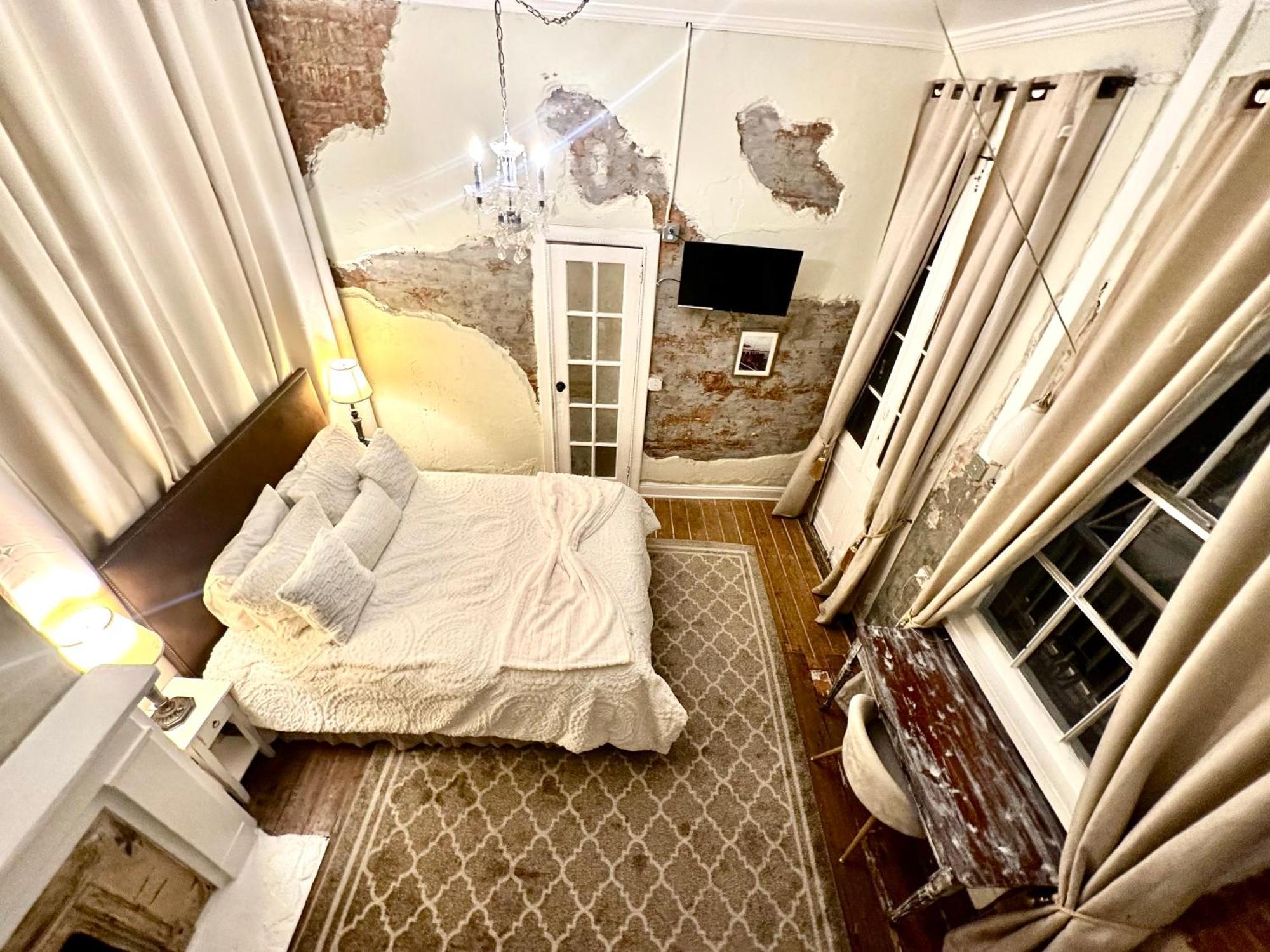 Fleur De Lis Mansion Bed & Breakfast Ню Орлиънс Екстериор снимка