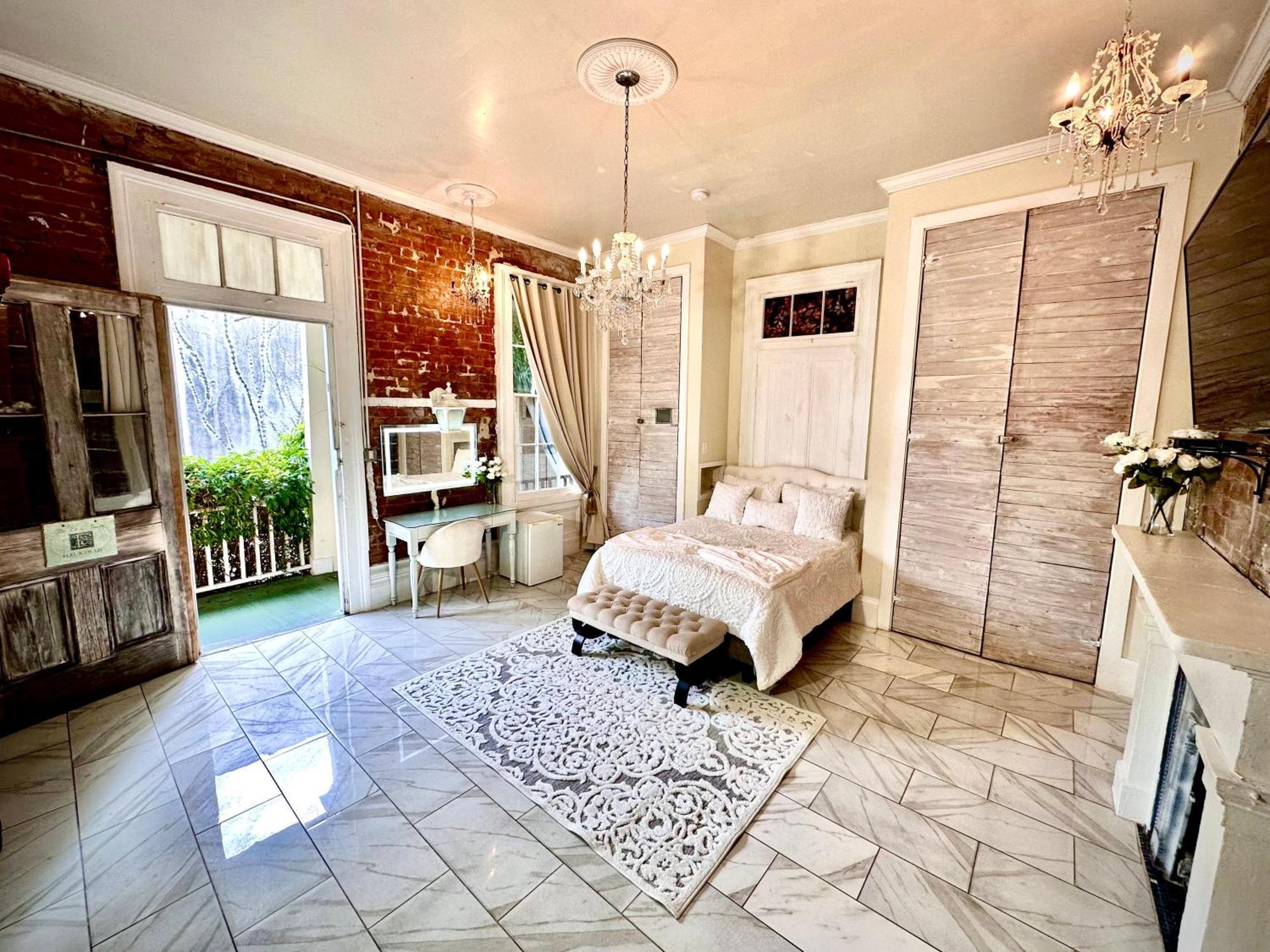 Fleur De Lis Mansion Bed & Breakfast Ню Орлиънс Екстериор снимка