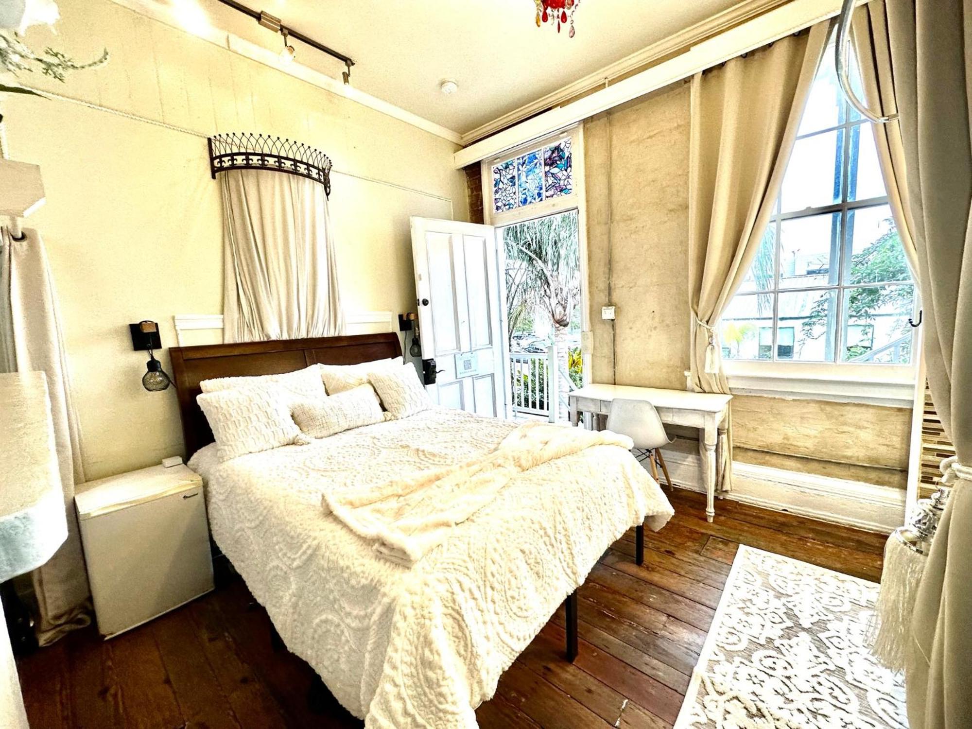 Fleur De Lis Mansion Bed & Breakfast Ню Орлиънс Екстериор снимка