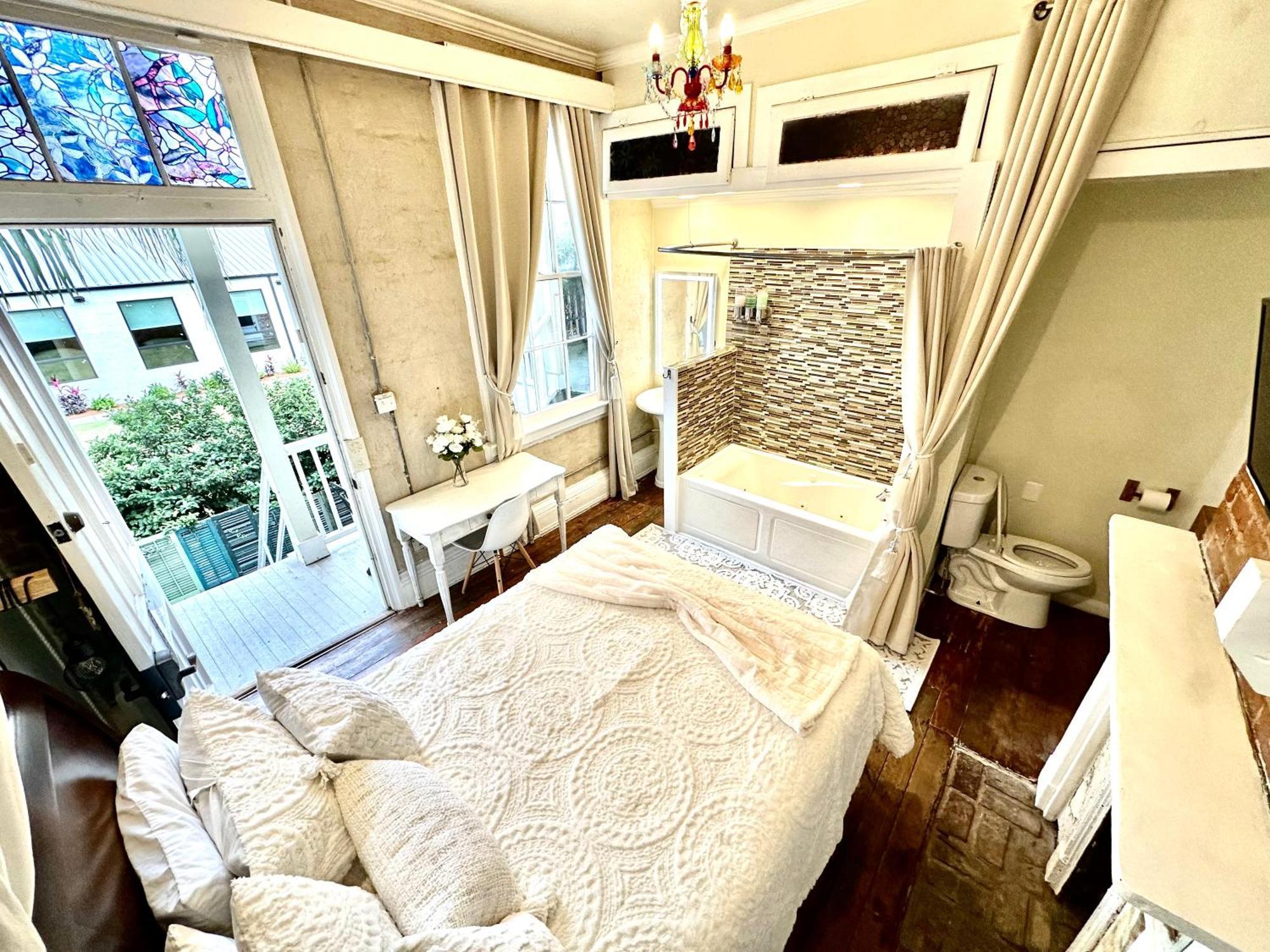 Fleur De Lis Mansion Bed & Breakfast Ню Орлиънс Екстериор снимка